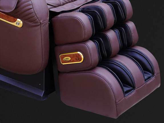 18K-GOLD-plated Trims on the Armrest and Footrest